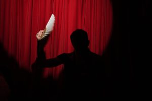 strój do teatru